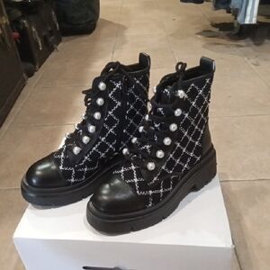 Aldo Black Quilted Pearl-Embellished Lace-Up Boots